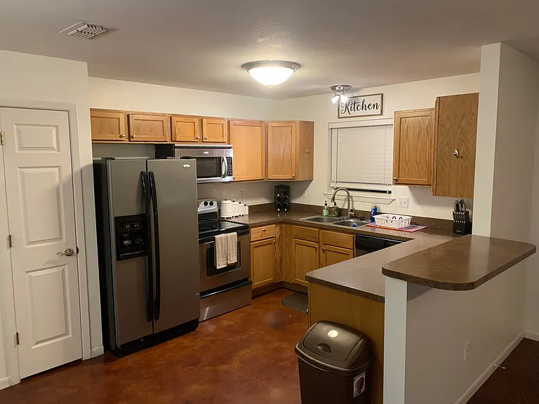 324 Patriot Dr — Photo 2