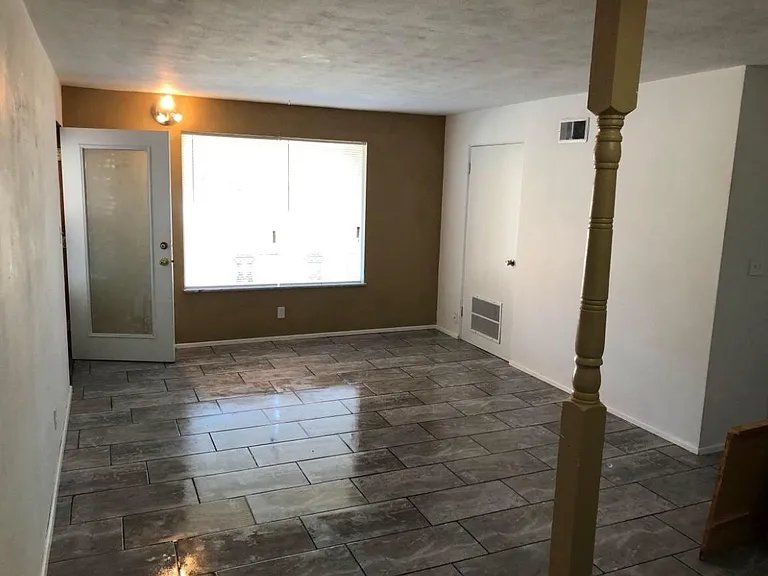 217 Anderson Ln #H — Photo 11