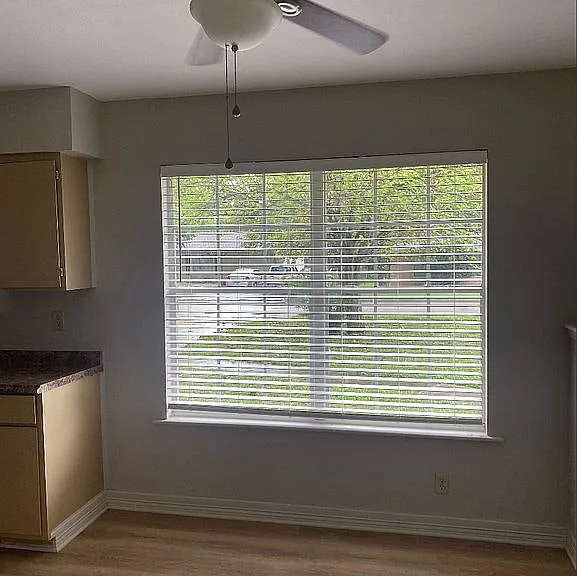 505 Candlelight Ln — Photo 2