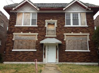 5141 Palm St, Saint Louis, MO 63115