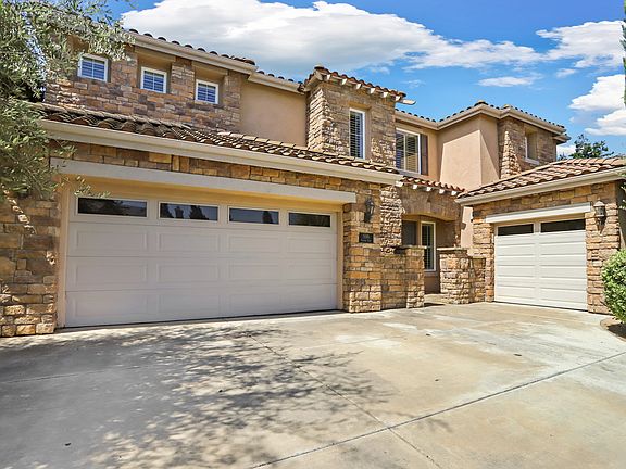 3rd image of 5518 Cortina Ln