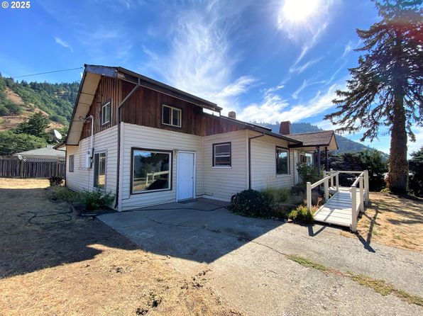782 NE Center Pl, White Salmon, WA 98672