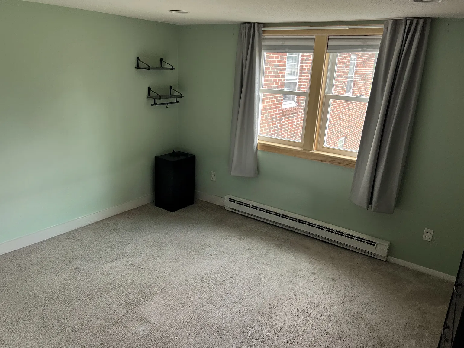 2 bed, 723 sqft, $2,300 — Photo 4