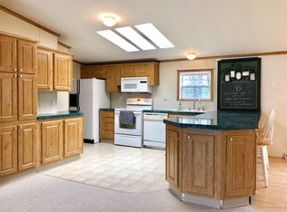 28 Circle Dr, Lewiston, ME 04240