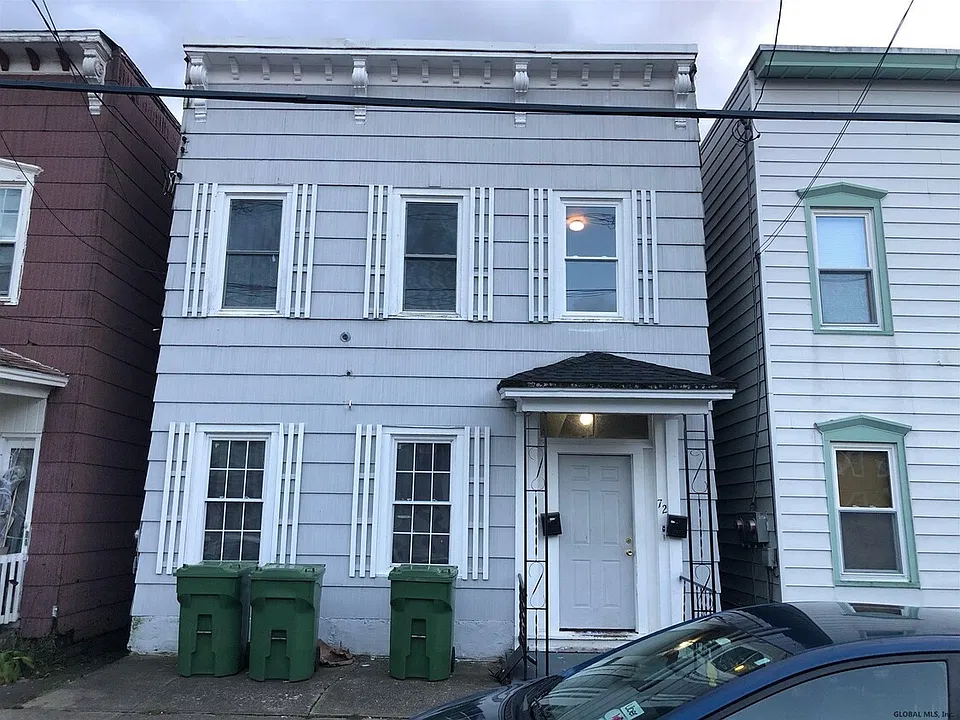 72 Heartt Ave #2