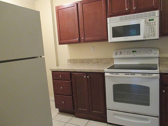 3rd image of 732 N Halifax Ave #206