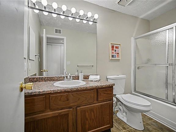 4th image of 11216 Nieman Rd APT 101