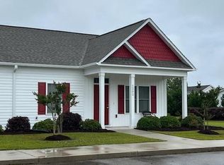 1202 Pirates Landing Dr, Beaufort, NC 28516