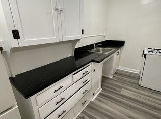 1725 N Edgemont St #102, Los Angeles, CA 90027