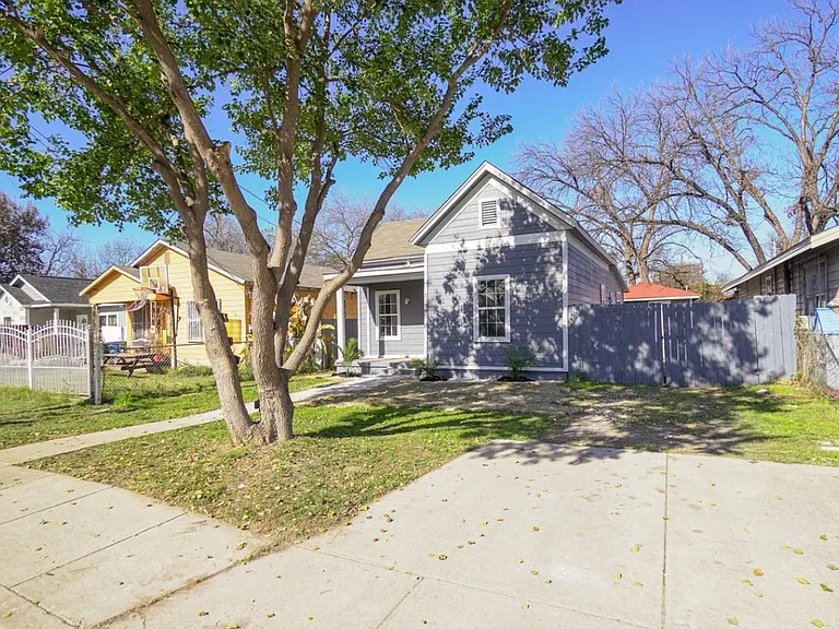1139 Morales St — Photo 7