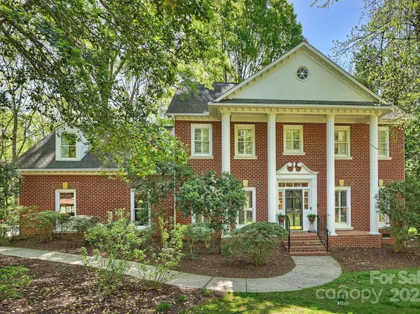 2605 Winding Oak Dr, Charlotte, NC 28270