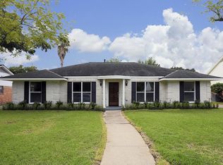 7919 Pagewood Ln, Houston, TX 77063