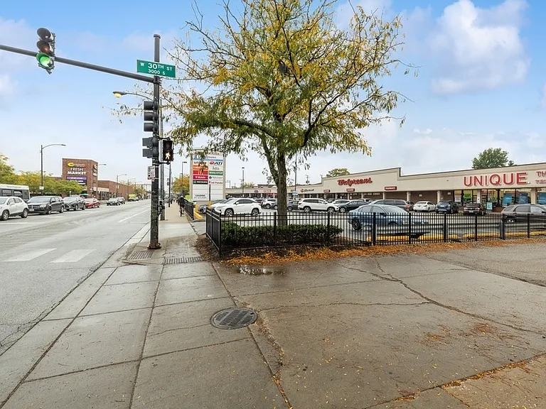 3213 S Lituanica Ave #1F — Photo 21