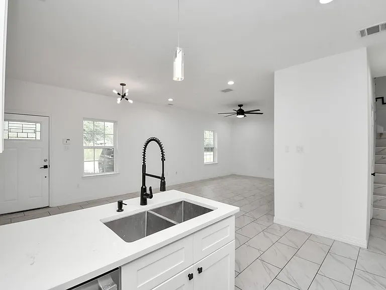 9003 Prairie View Dr #B — Photo 12