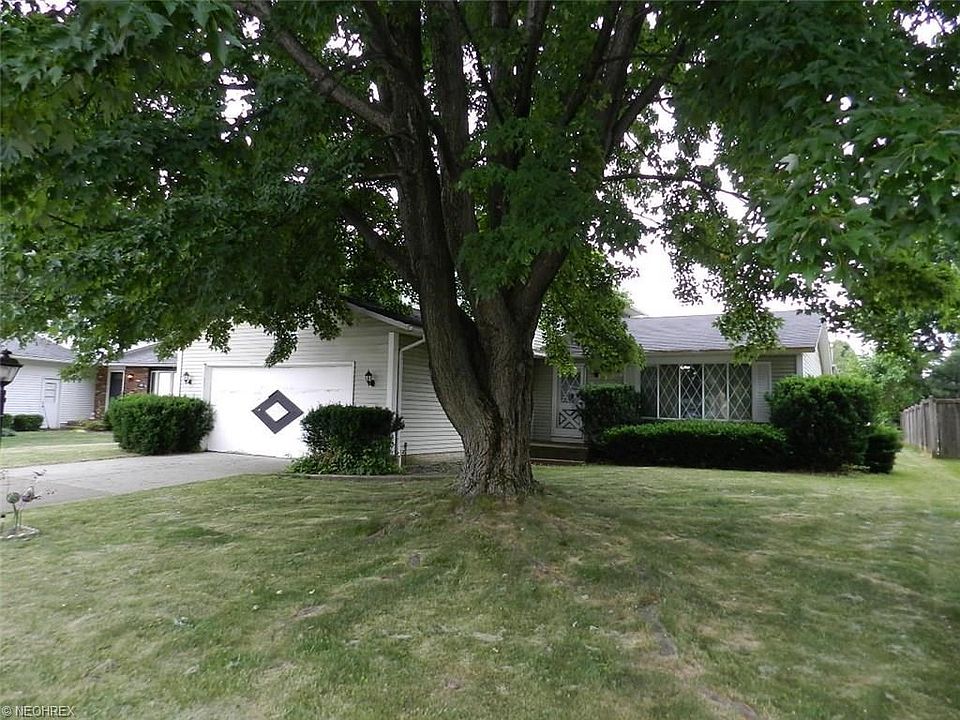 2nd image of 107 Wildwood Pl