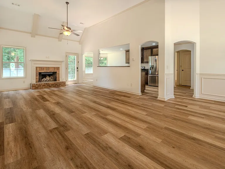 115 Cypress Pl — Photo 4