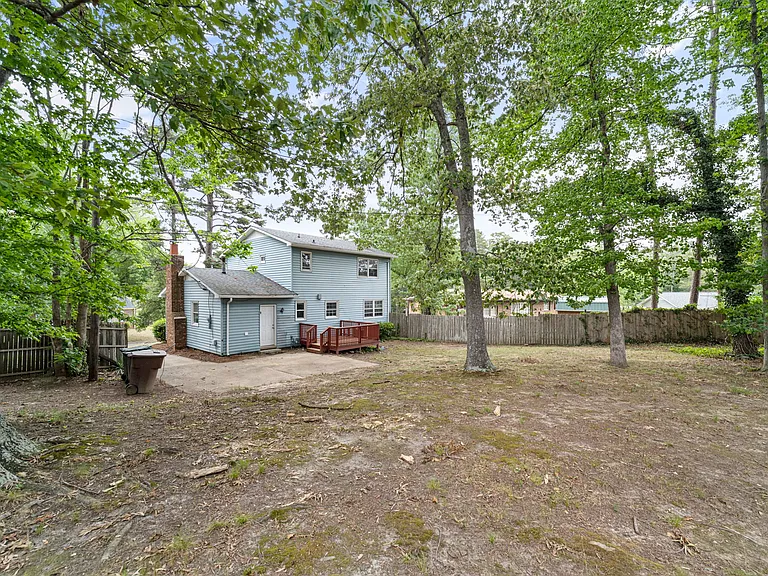 2103 Shane Dr — Photo 35