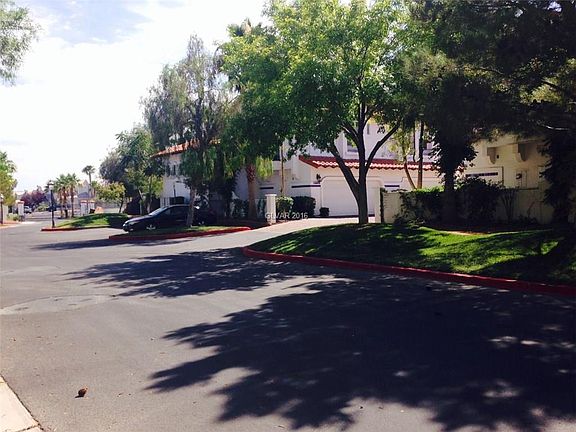 5th image of 8735 Villa Ariel Ln #0