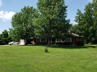 403 Ridgecrest Dr, Steelville, MO 65565