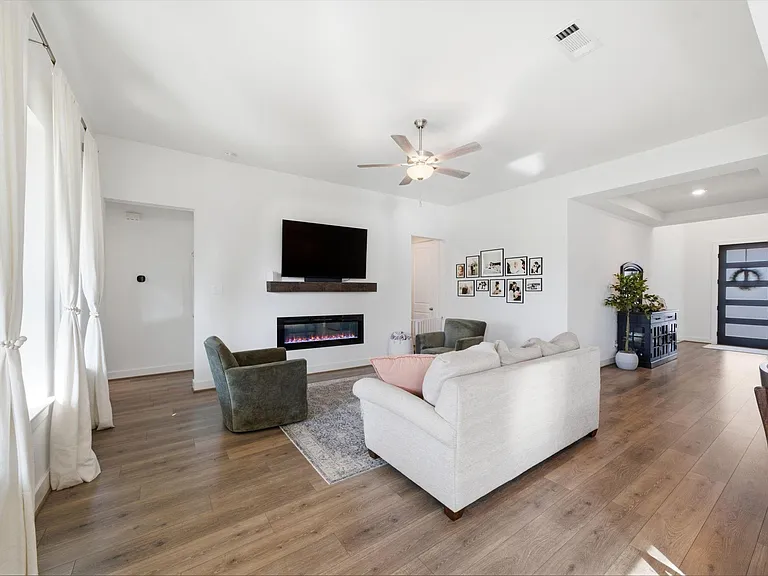 5022 Matador Ln — Photo 6