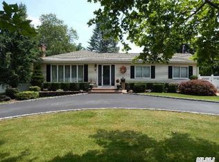 6 Avenue W, East Northport, NY 11731