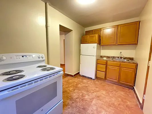 Rented by Lang Realty LLC | media 3