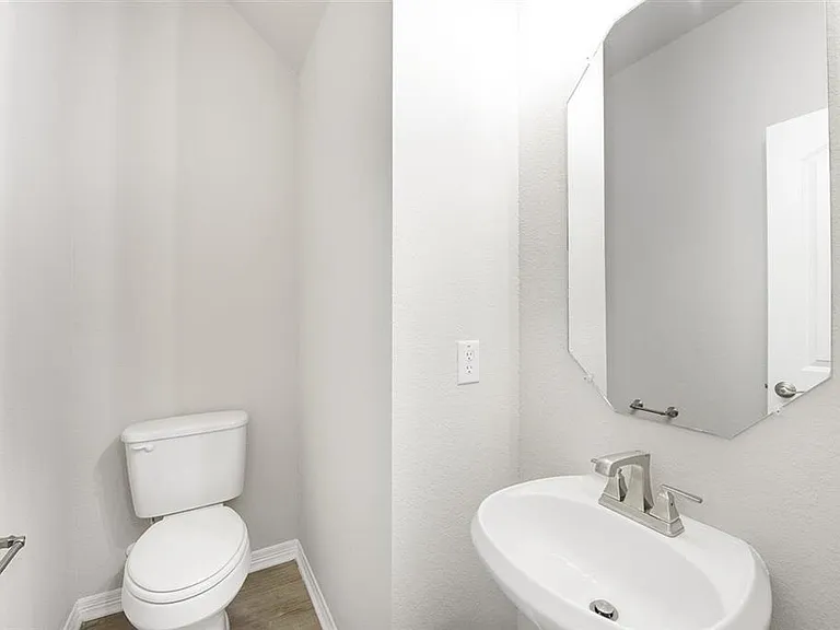 8034 Scanlan Trce — Photo 7