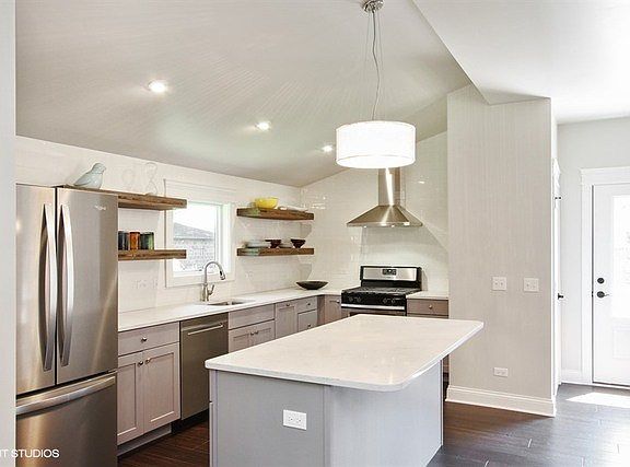 5th image of 315 W Judd St