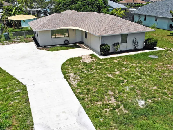 814 SW Del Rio Boulevard, Port St Lucie, FL 34953