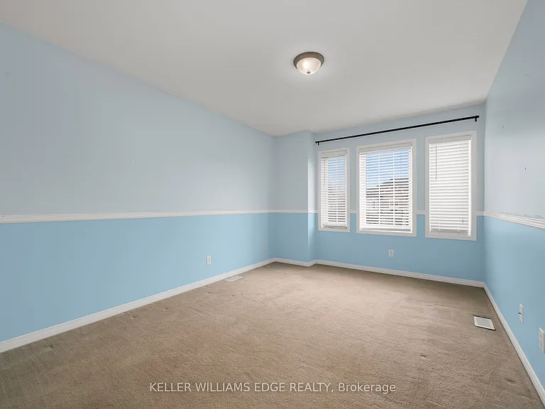76 Cedarville Dr — Photo 4