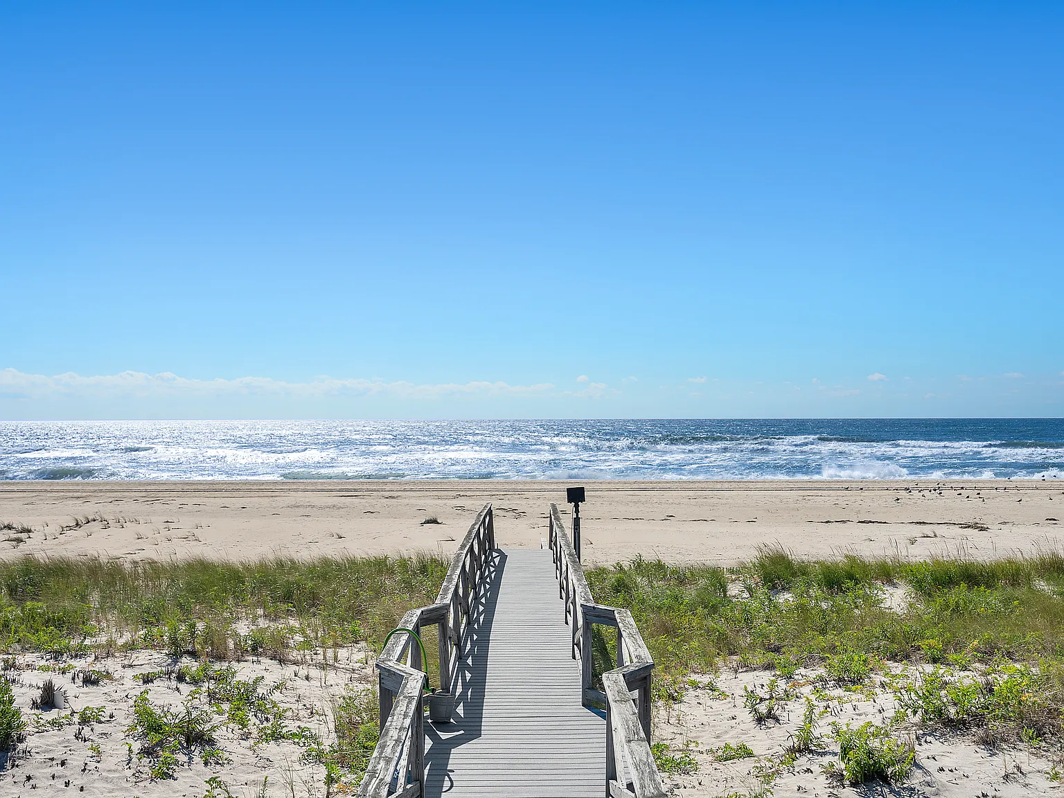 Two weeks - Westhampton Dunes Oceanfront Exclusive — Photo 2