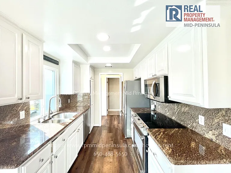 827 Phoenix Ln — Photo 17