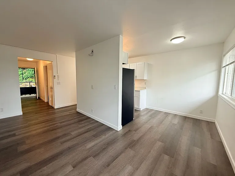 39th Ave Flats — Photo 38