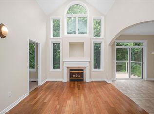 40 Wesleyan Ct #45, Hamilton, ON L9G5C7