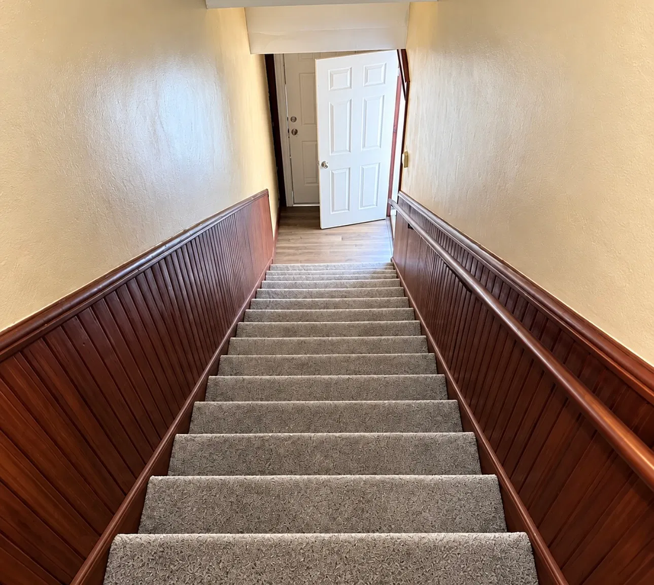3 bed, 900 sqft, $1,500 — Photo 2