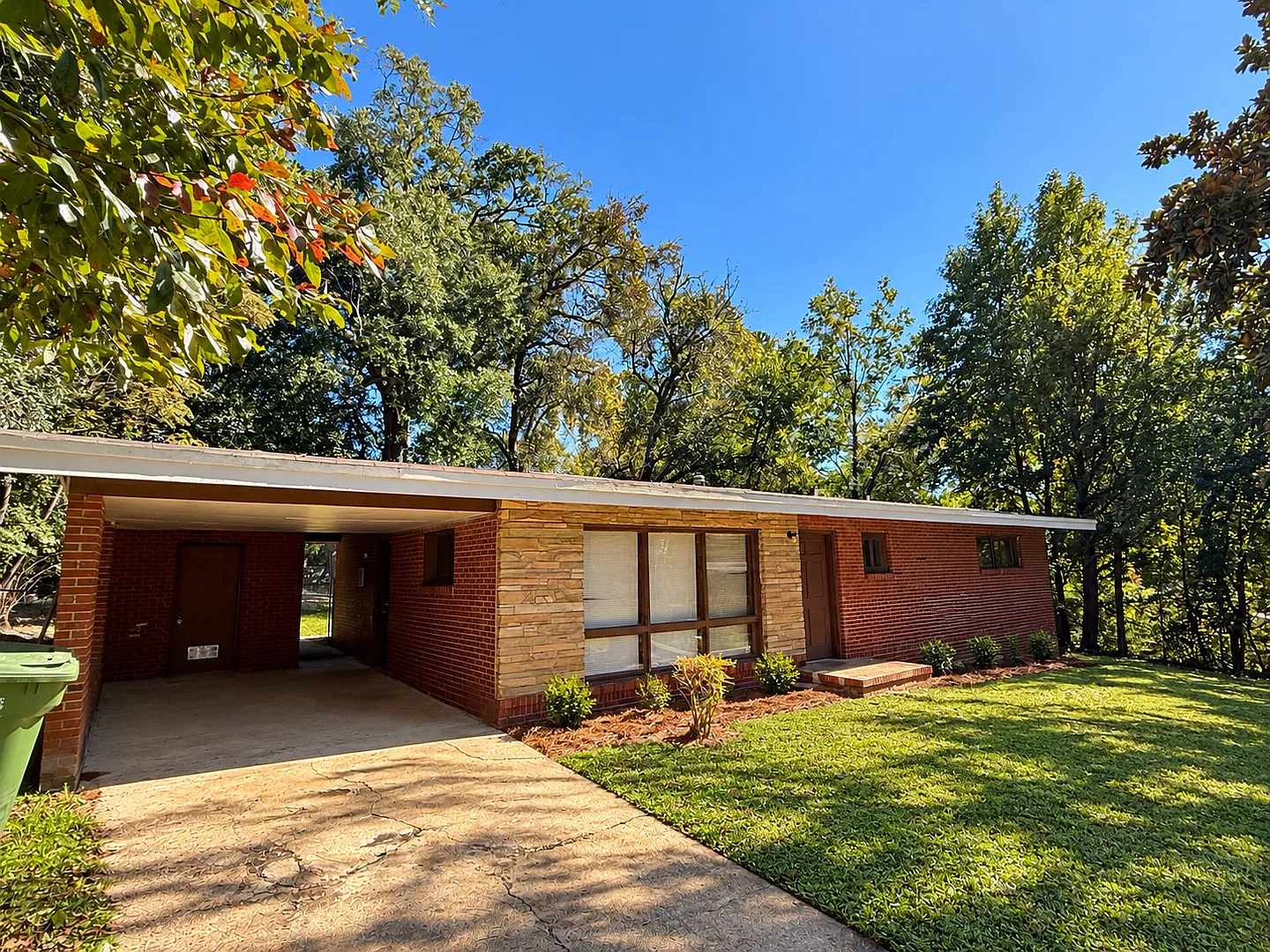 3 Bedroom/1 Bathroom Home for Rent in St. Mary's Hills Subdivision - Columbus, GA — Photo 2