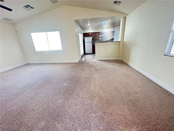 4th image of 5421 Blue Oat Ave