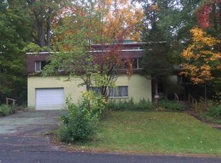 402 Juniper Dr, Schenectady, NY 12306