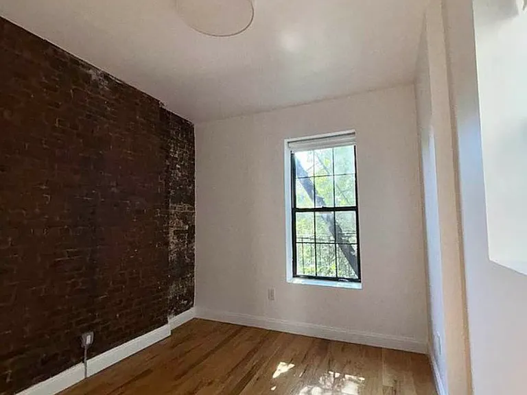70 Herkimer St #5 — Photo 17