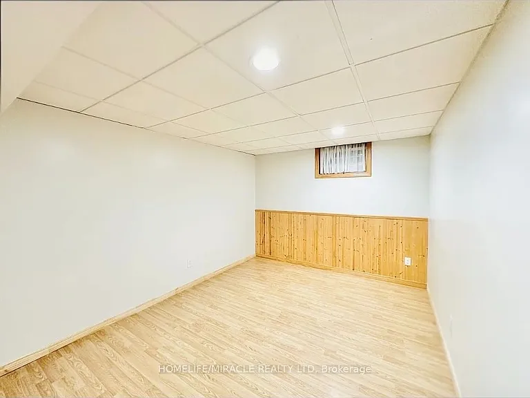 568 Greenbrook Dr #BASEMENT — Photo 8
