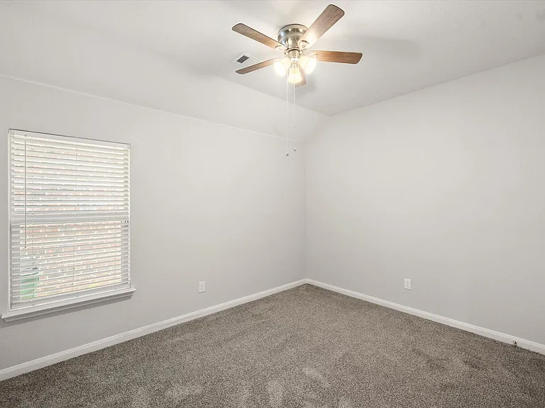 4004 Millau Ln — Photo 19