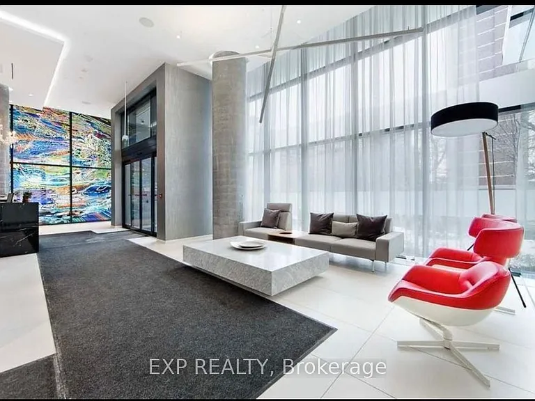 185 Roehampton Ave #911 — Photo 3