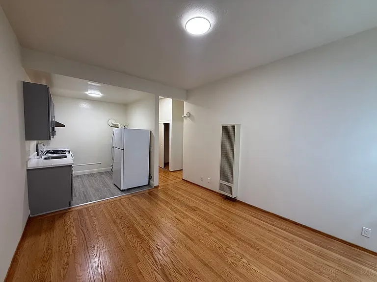 748 Jackson St #7 — Photo 4