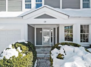 39 Alex Dr, White Plains, NY 10605