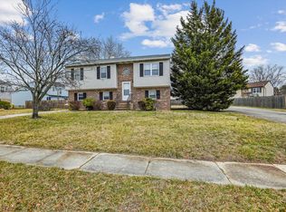 803 Oakwood Rd, Glen Burnie, MD 21061
