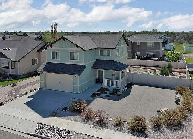 2645 Meadow Creek Loop — Photo 2