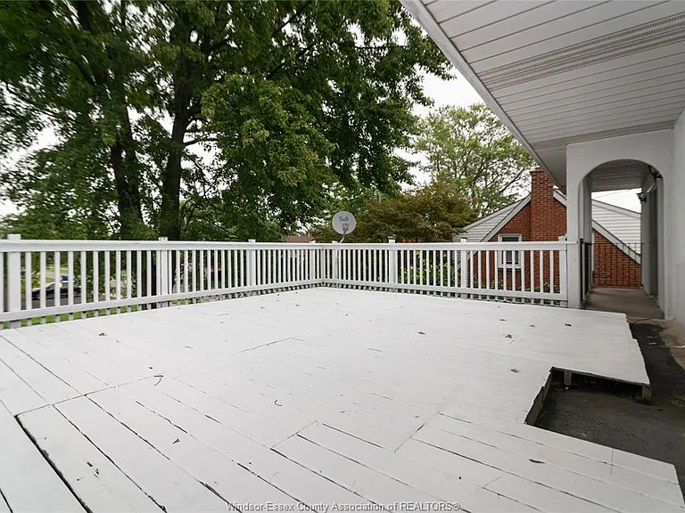 16 Eugenie St #UPPER — Photo 40