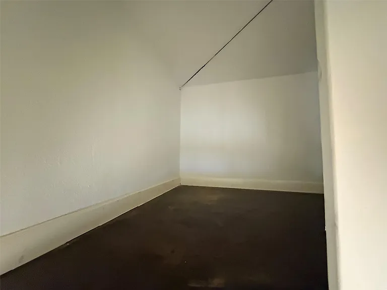 5914 Cullen Blvd — Photo 14