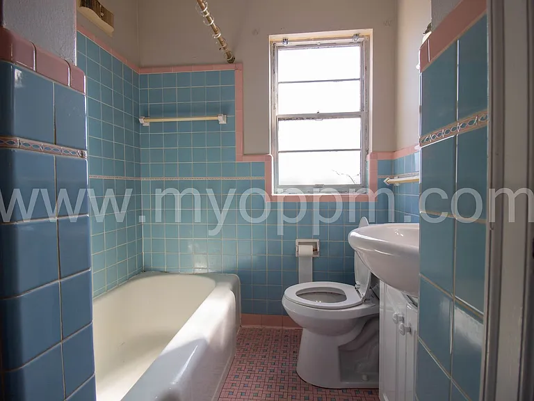 3518 California St — Photo 18