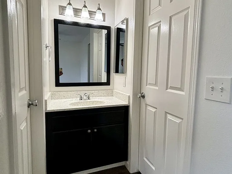 The Grand Terrace Apartments — Photo 13